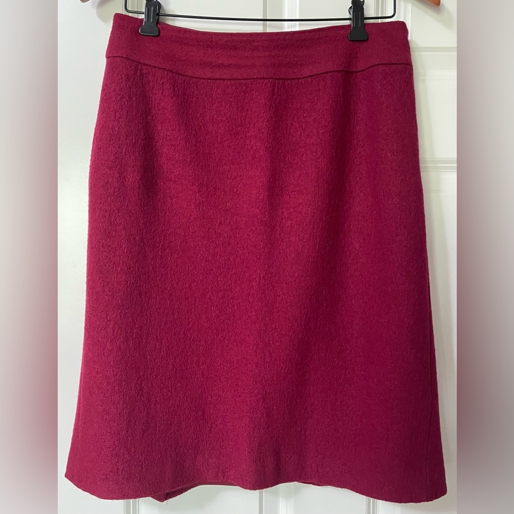 4 for $20 special 
Banana Republic Burgundy Fully Lined Skirt